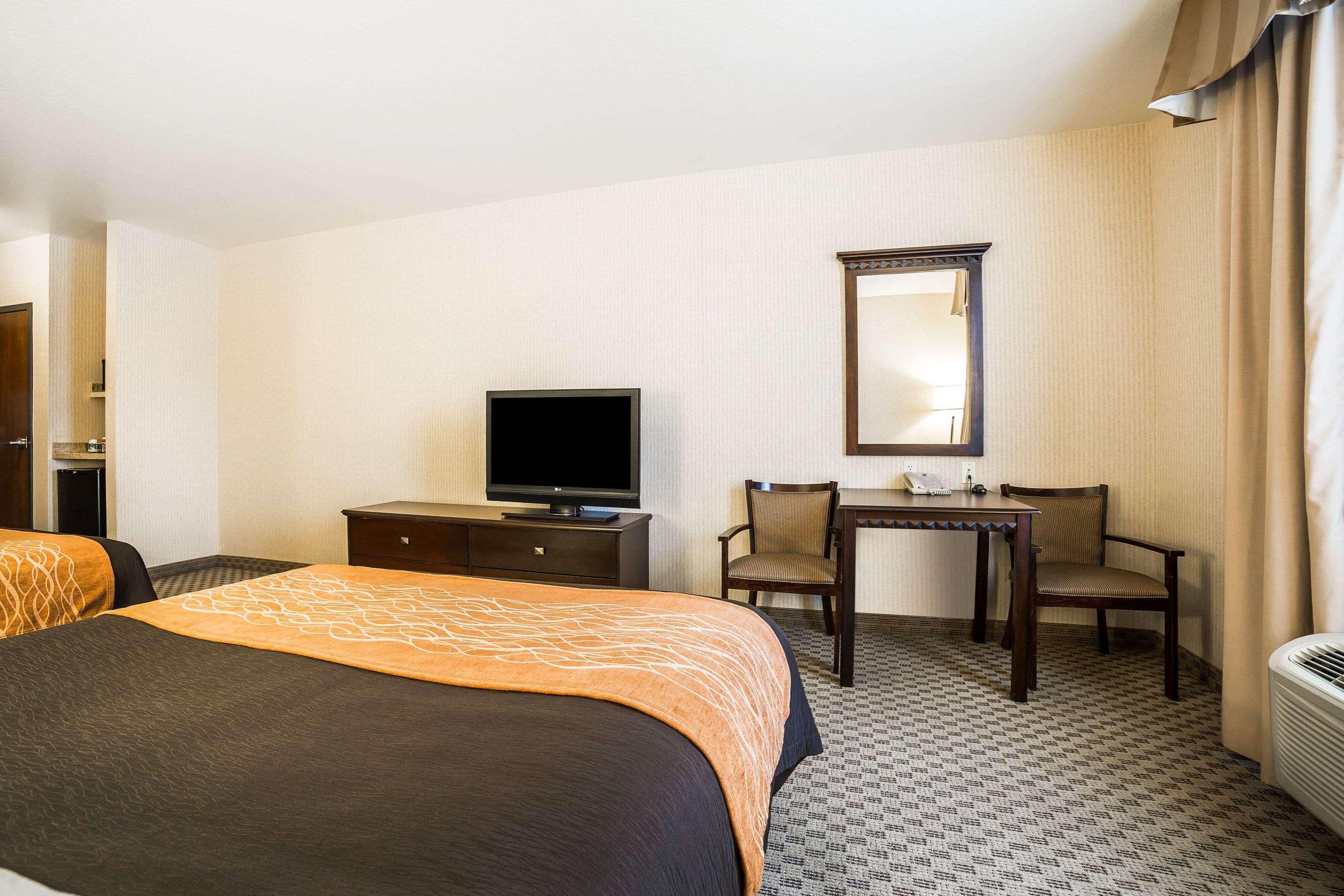 Comfort & Henderson - Hotel